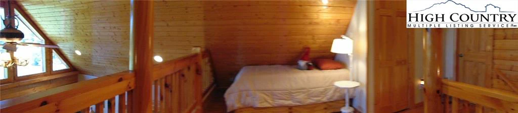 Image number 4 for the current listing