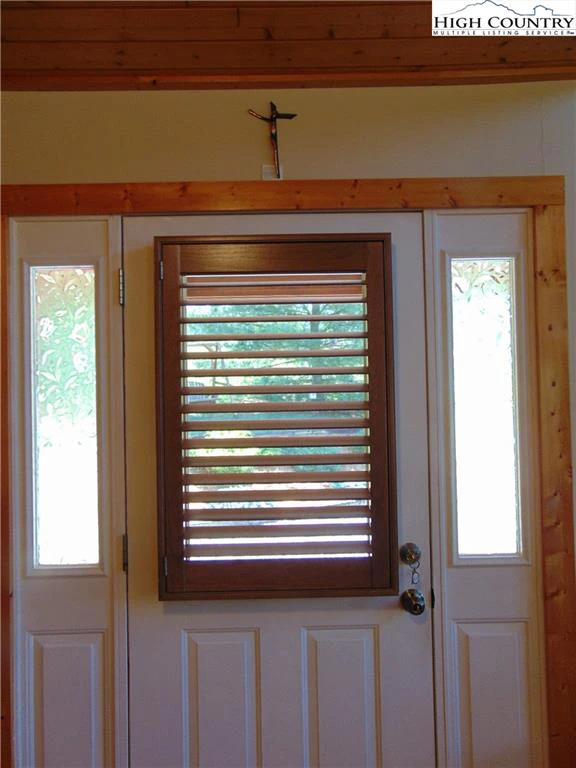 Image number 7 for the current listing