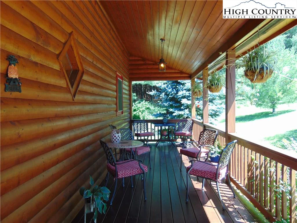 Image number 16 for the current listing
