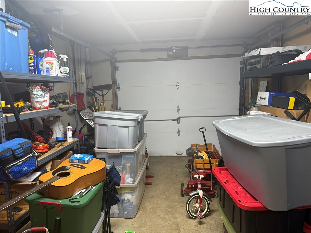 Image number 2 for the current listing