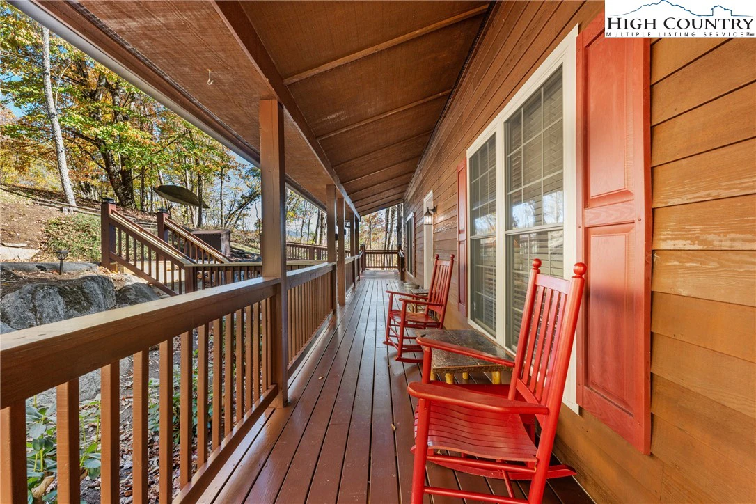Image number 21 for the current listing