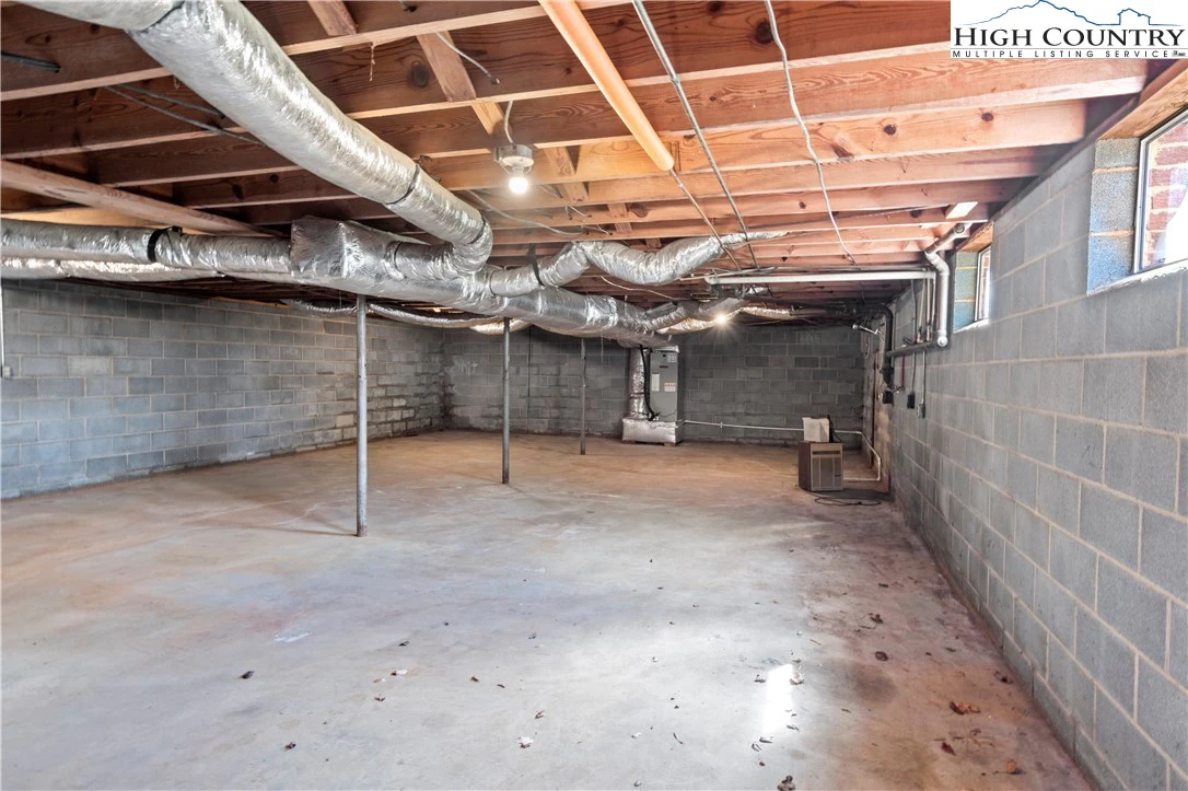 Image number 7 for the current listing