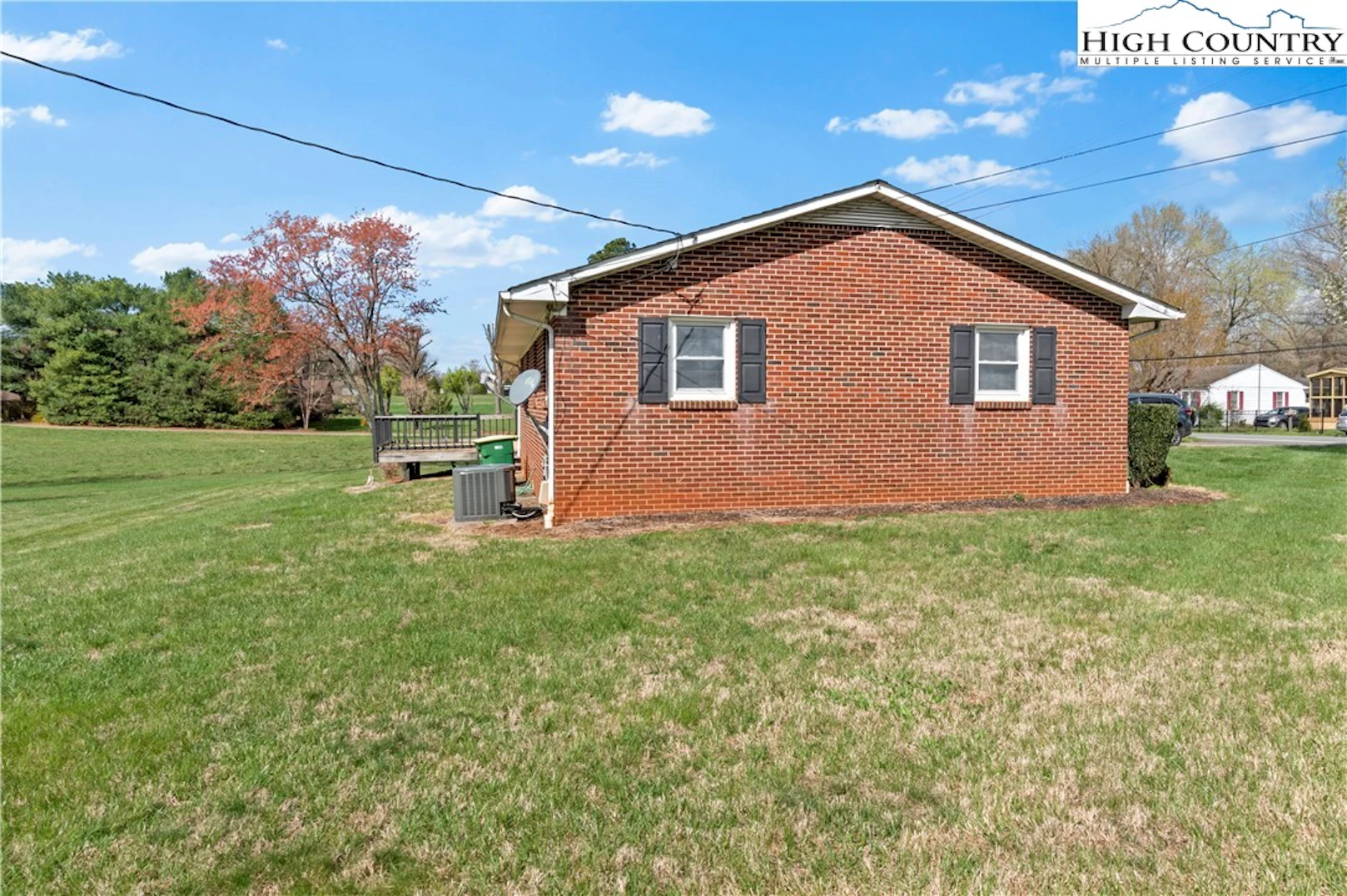 Image number 5 for the current listing