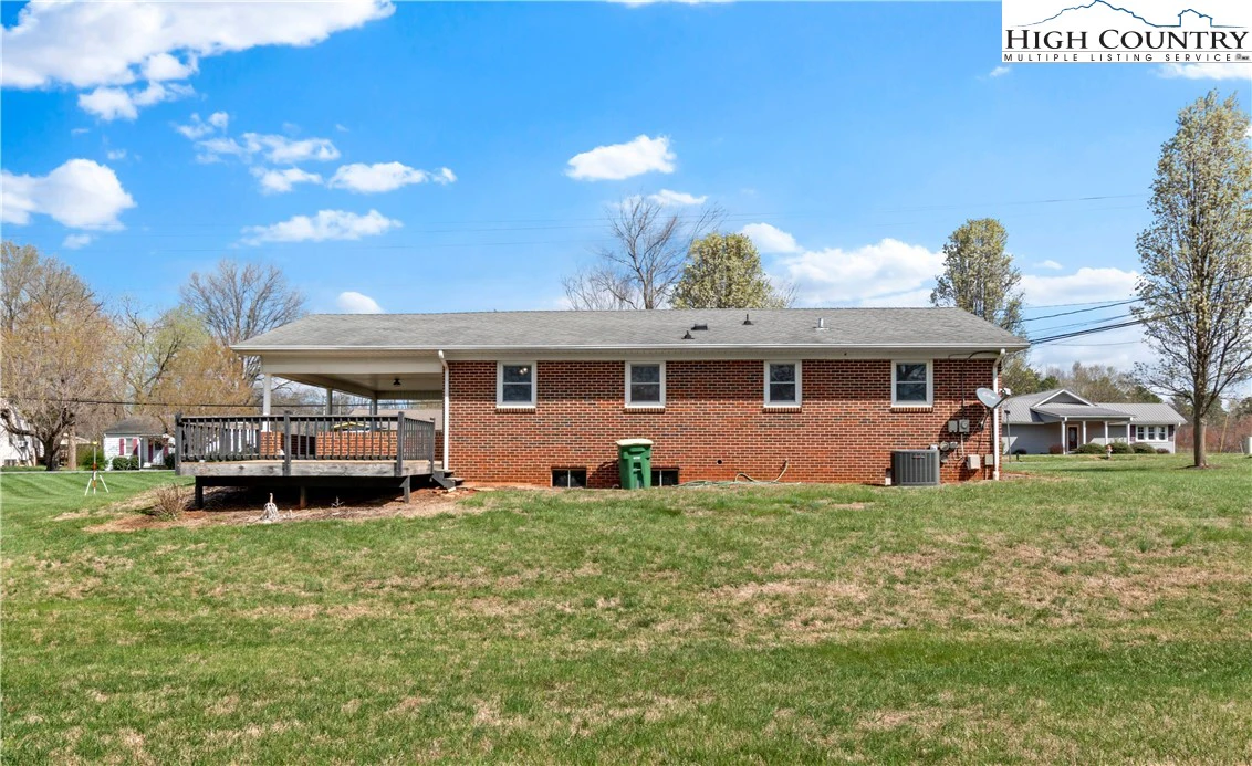 Image number 4 for the current listing