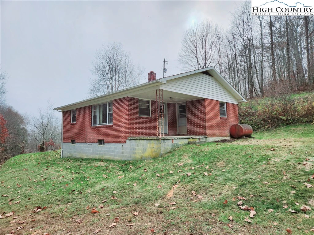 Image number 3 for the current listing