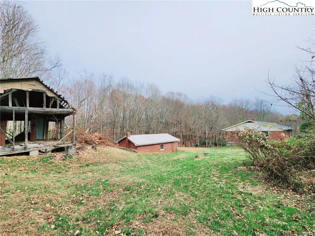 Image number 5 for the current listing