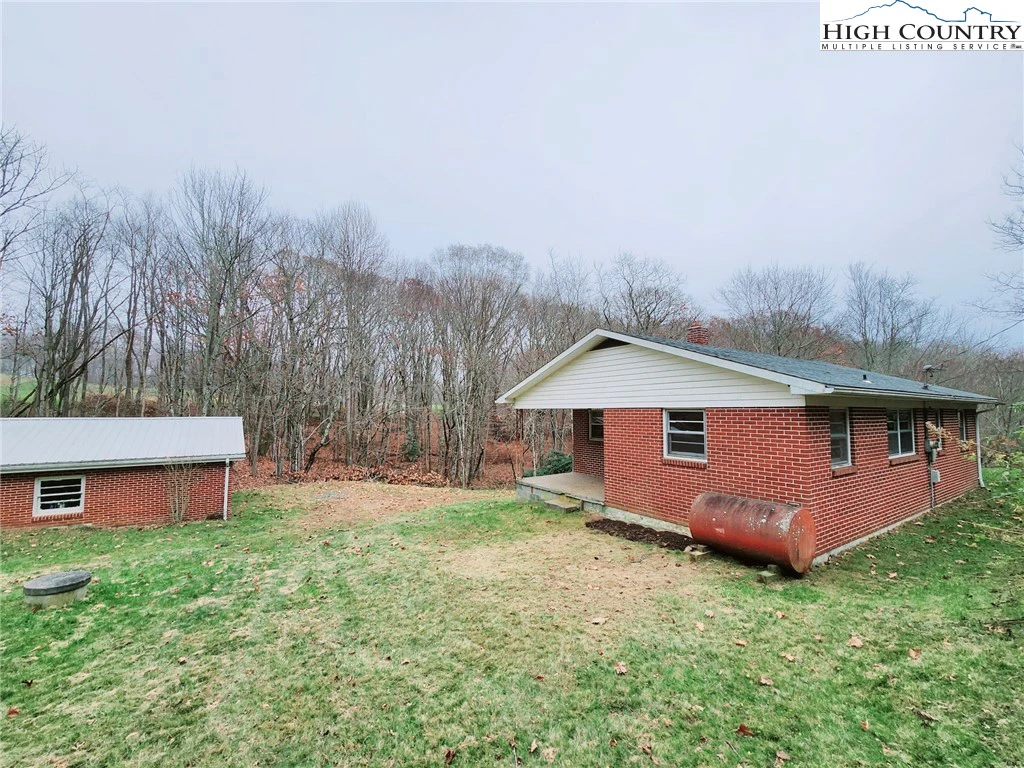 Image number 10 for the current listing