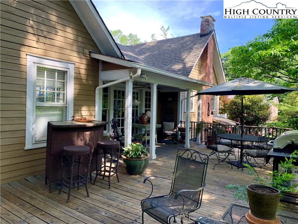 Image number 7 for the current listing