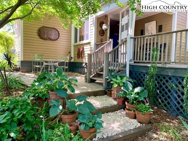 Image number 19 for the current listing
