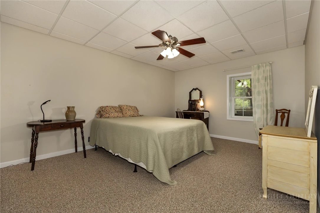 Image number 7 for the current listing