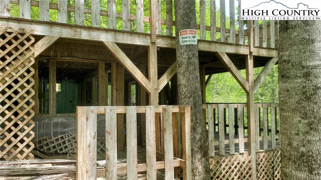 Image number 2 for the current listing