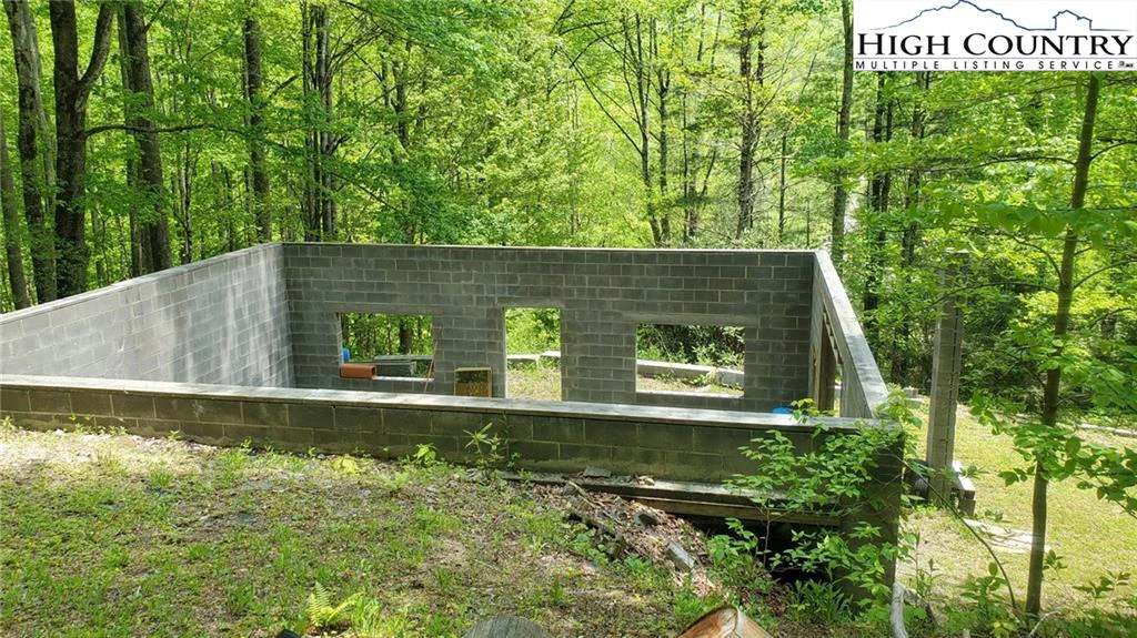 Image number 9 for the current listing