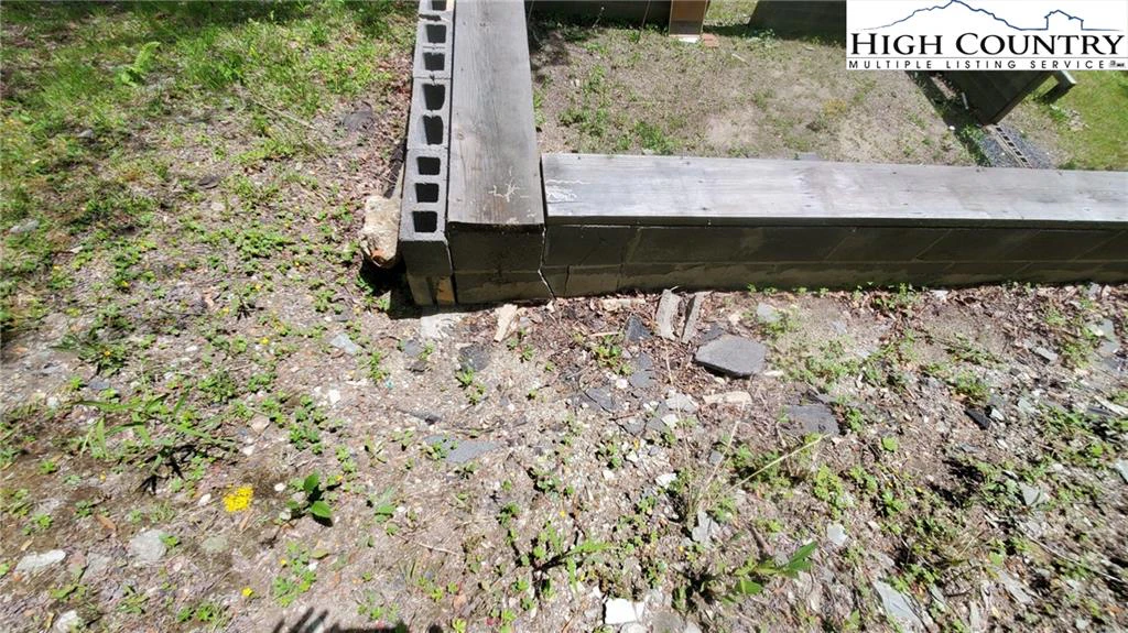 Image number 7 for the current listing