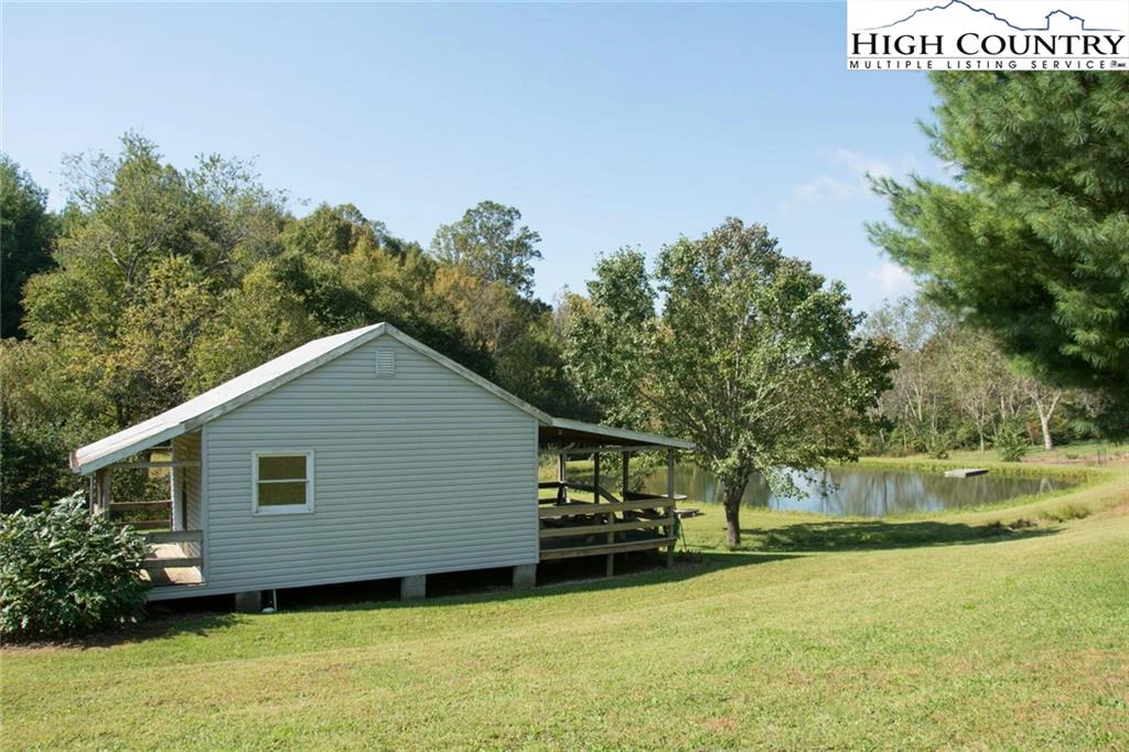 Image number 14 for the current listing