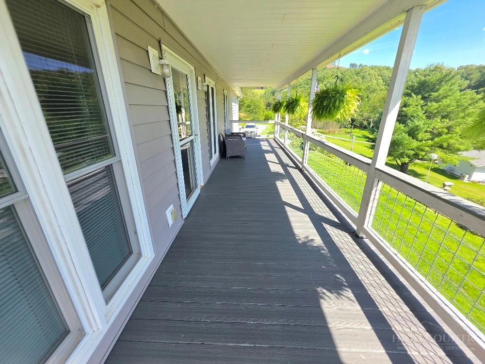 Image number 6 for the current listing