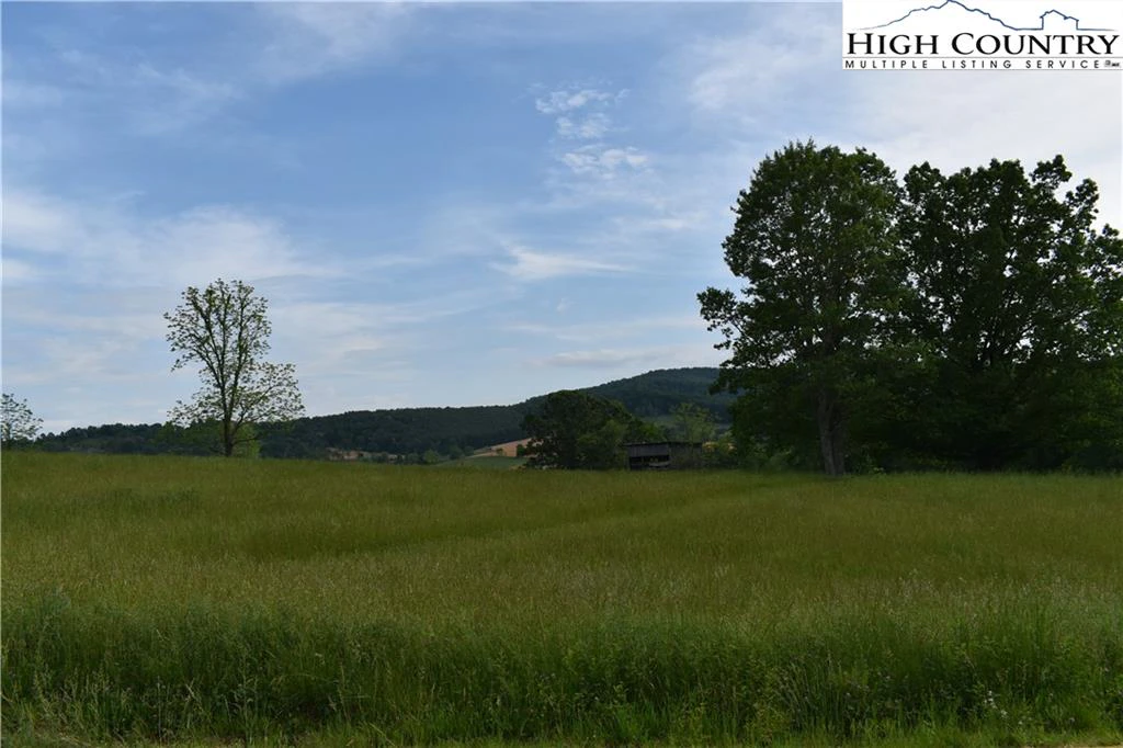 Image number 21 for the current listing