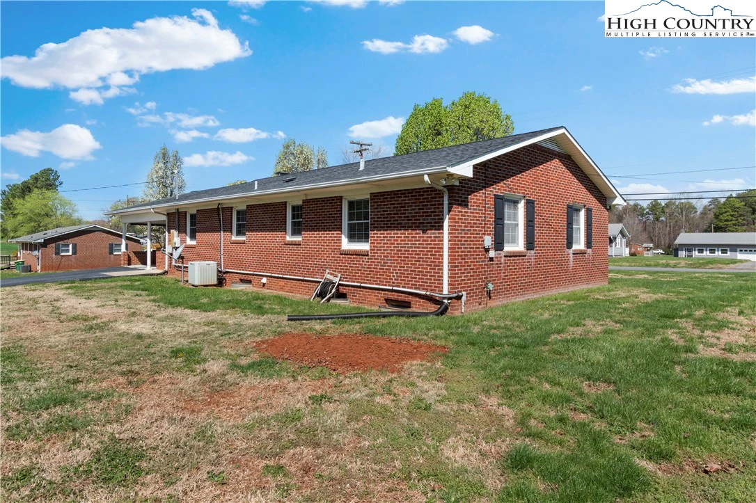 Image number 7 for the current listing