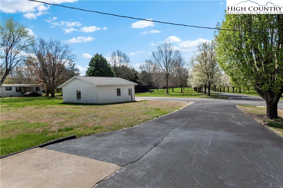Image number 6 for the current listing