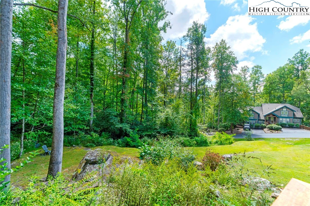 Image number 14 for the current listing