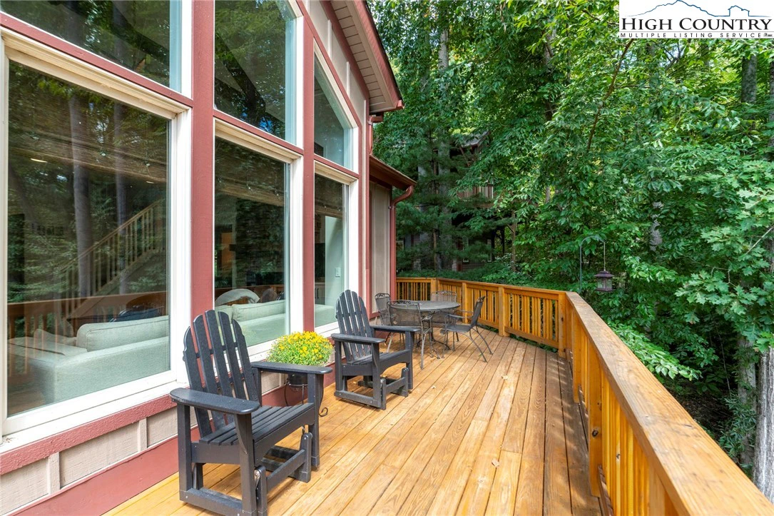 Image number 5 for the current listing
