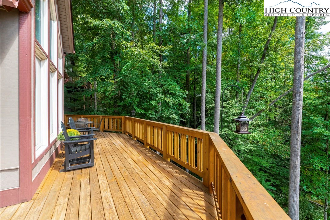 Image number 6 for the current listing