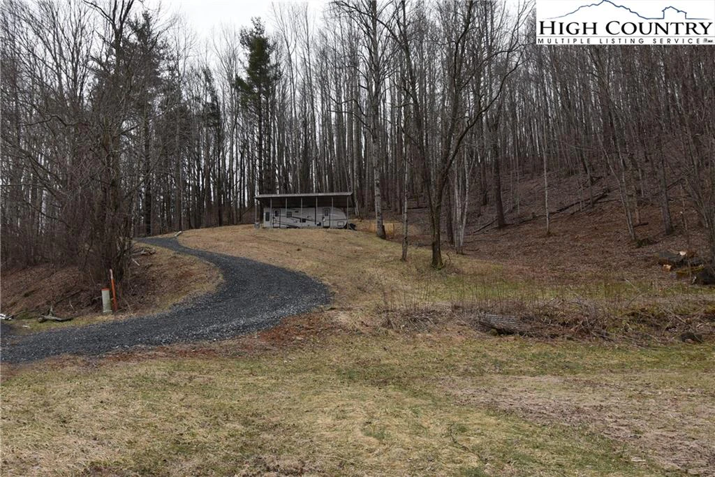 Image number 1 for the current listing