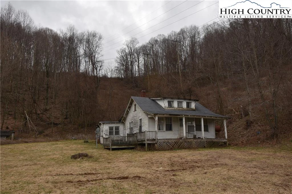 Image number 4 for the current listing