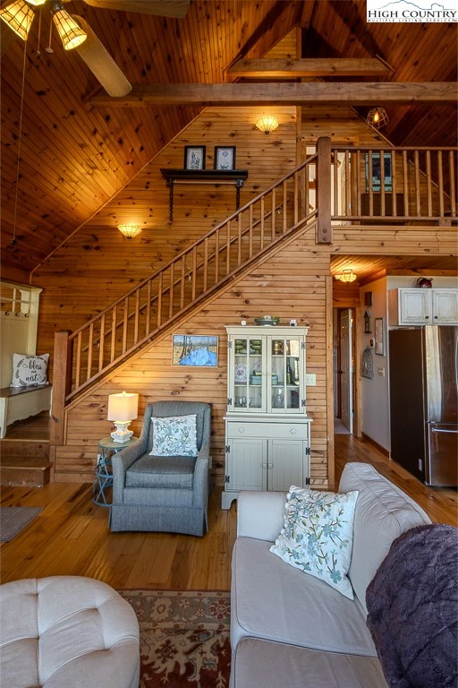 Image number 7 for the current listing