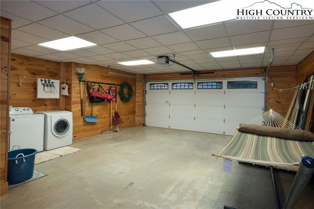 Image number 5 for the current listing