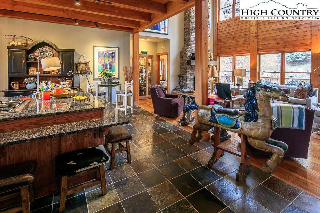 Image number 6 for the current listing