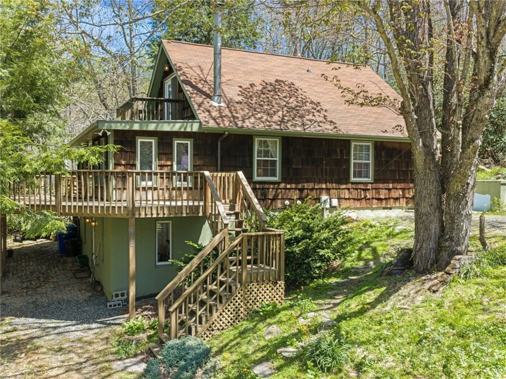 Image number 1 for the current listing