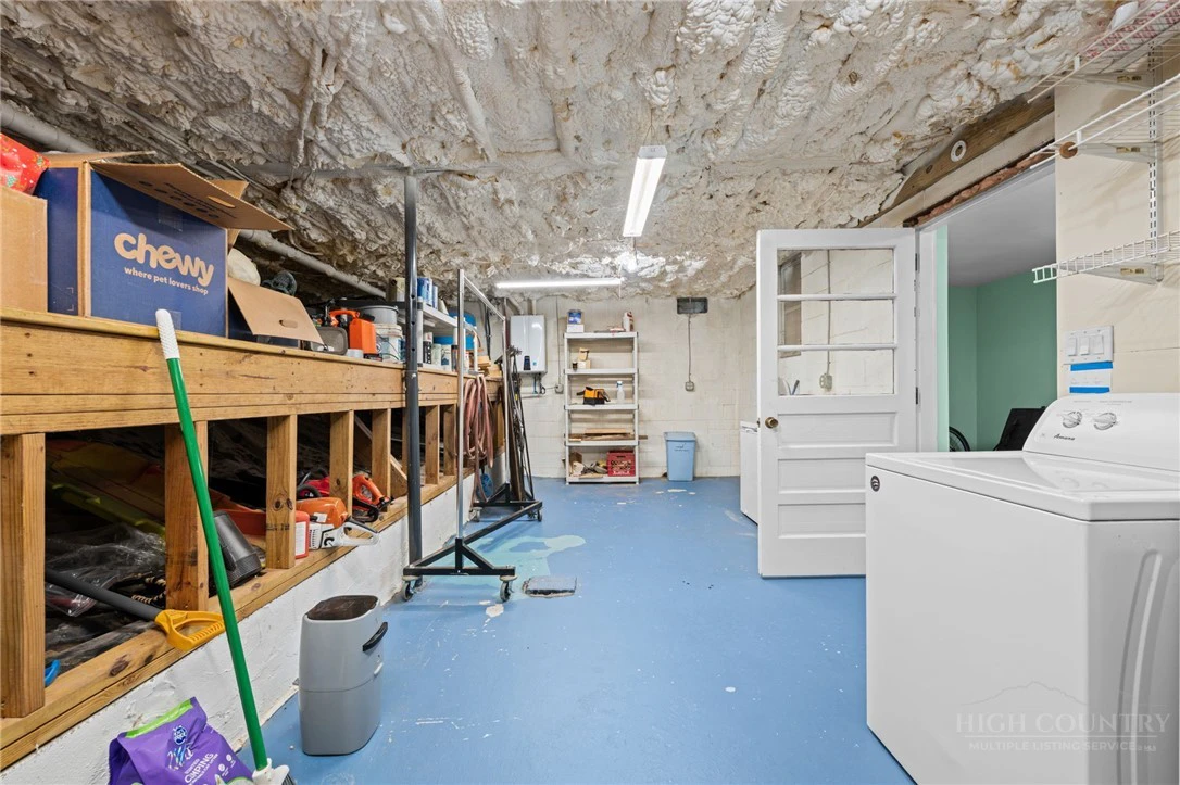 Image number 2 for the current listing