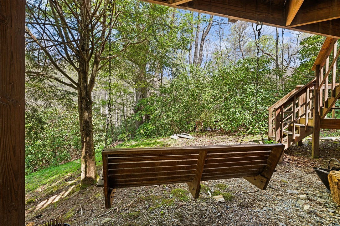 Image number 13 for the current listing