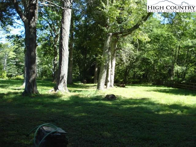 Image number 16 for the current listing