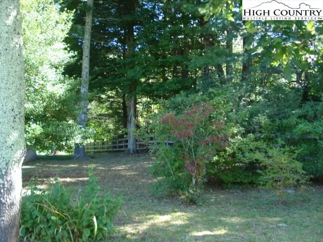 Image number 20 for the current listing