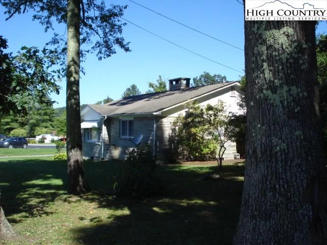 Image number 19 for the current listing