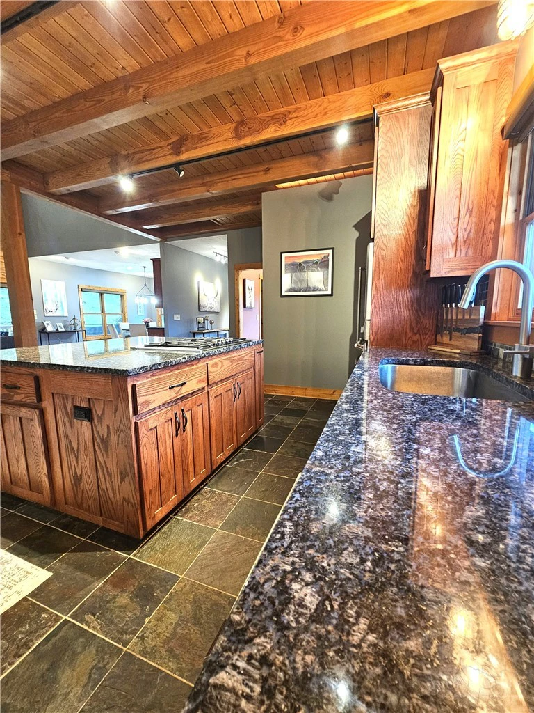Image number 12 for the current listing