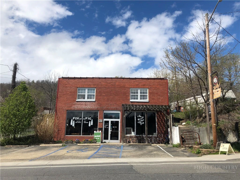 Image number 2 for the current listing