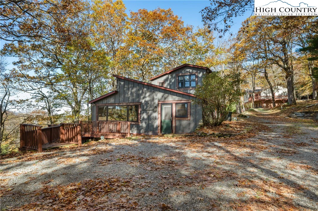 Image number 23 for the current listing