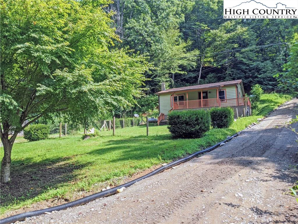 Image number 3 for the current listing
