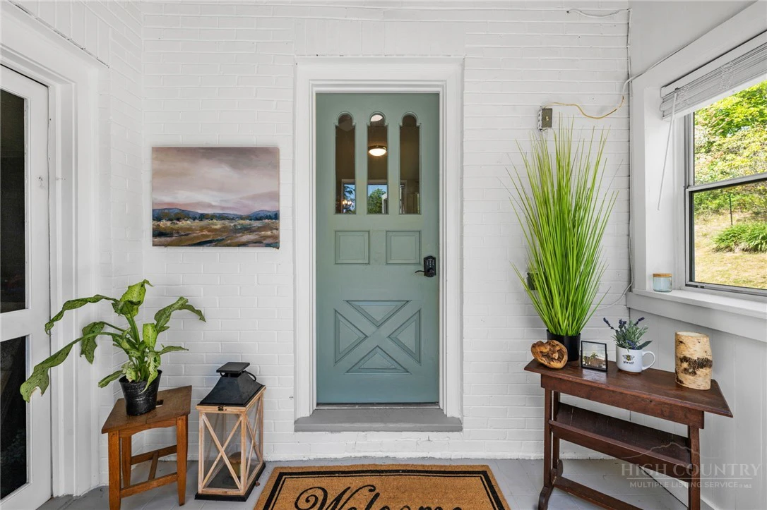 Image number 6 for the current listing
