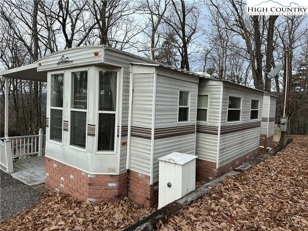 Image number 12 for the current listing