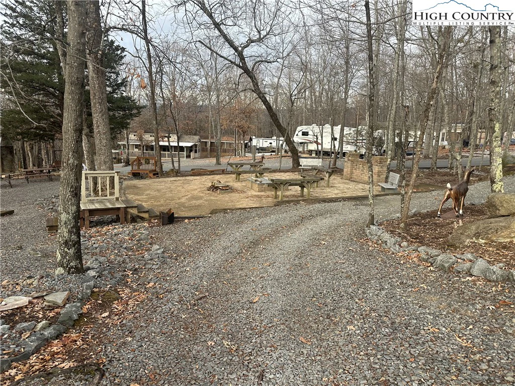 Image number 8 for the current listing