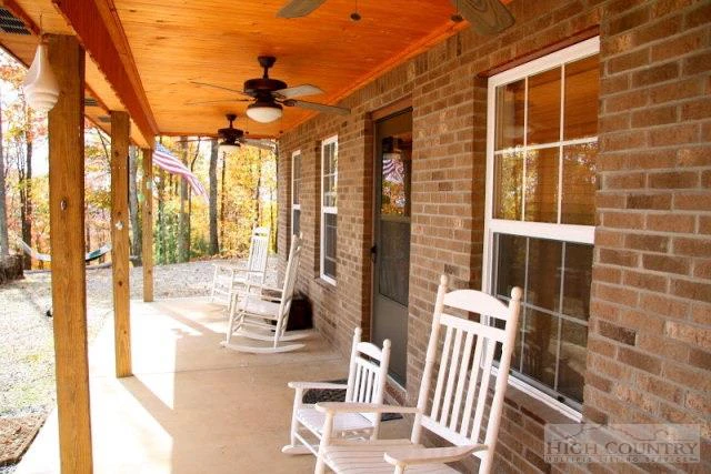 Image number 18 for the current listing