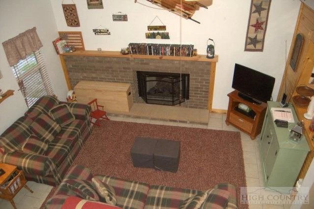 Image number 6 for the current listing