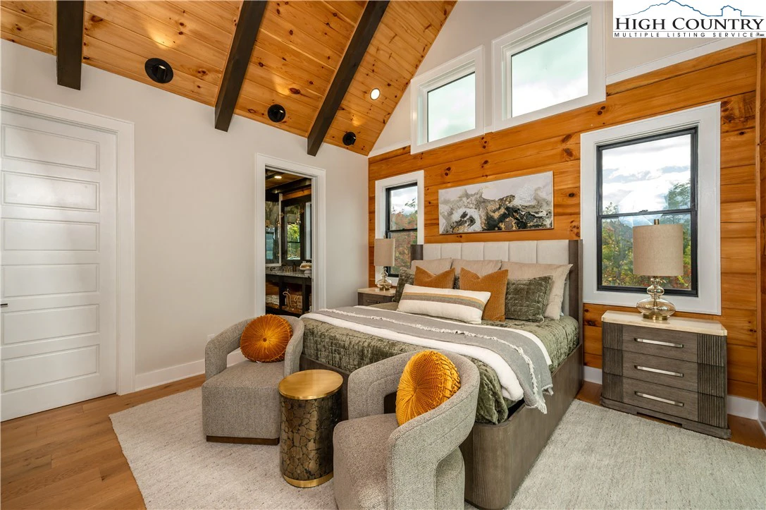 Image number 3 for the current listing