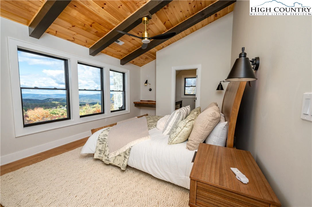 Image number 7 for the current listing