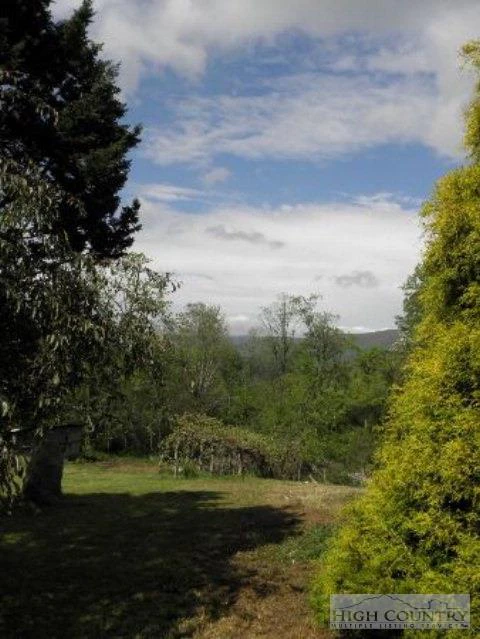 Image number 9 for the current listing