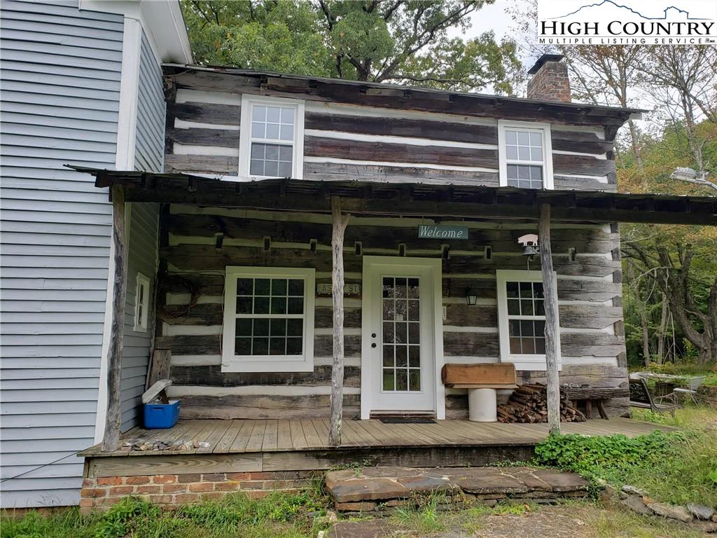 Image number 28 for the current listing