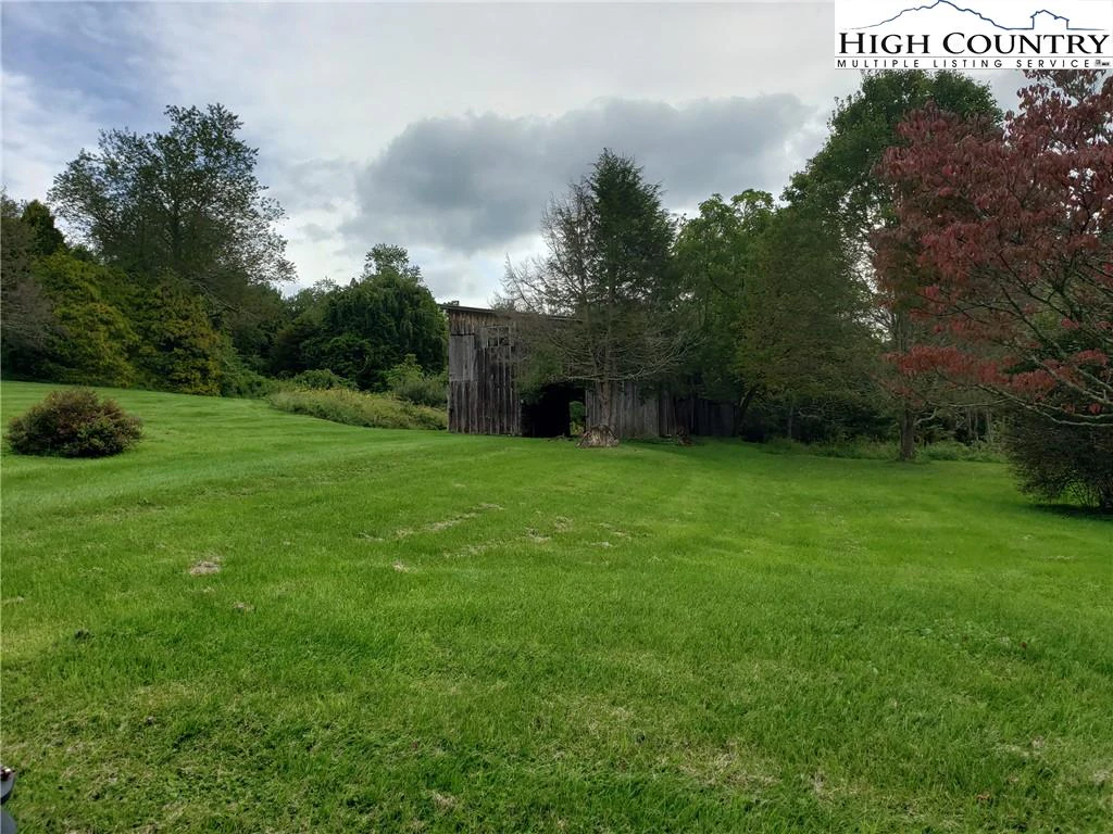 Image number 11 for the current listing